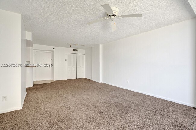 Foto del edificio - 770 Claughton Island Dr