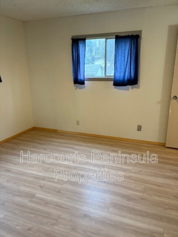 Foto del edificio - 1911 Jacobsen Blvd