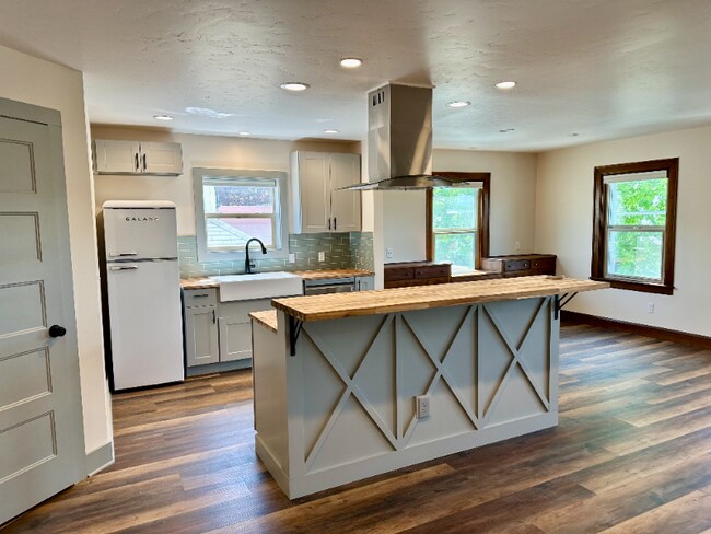 Foto del edificio - 35 S Palouse St