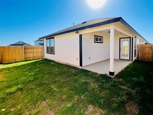 Foto del edificio - 170 Living Reef Dr