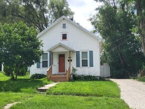 Building Photo - 1033 E 6th Ave Building Photo - 1033 E 6th Ave