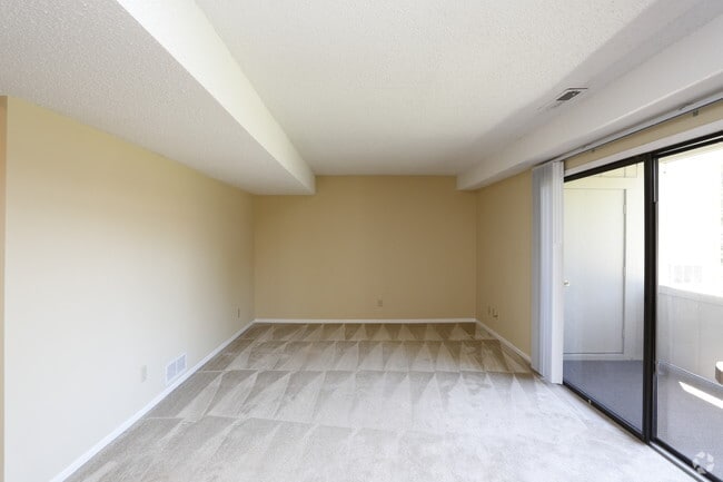 Living Room - Colony West