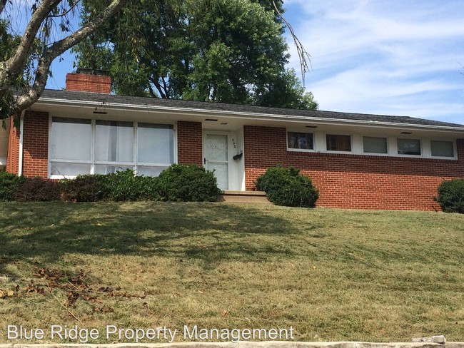 Building Photo - 3 br, 2 bath House - 532 Bays View Road