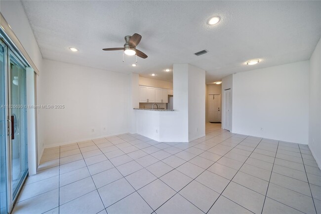Foto del edificio - 12180 SW 5th Ct