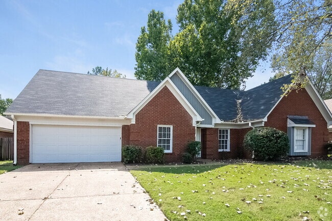 Building Photo - 8159 Creekside Cir N