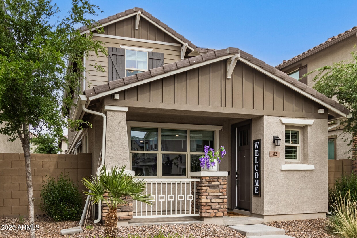 Foto principal - 1821 S Bedford Pl