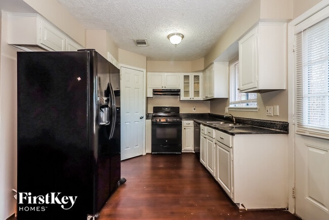 Building Photo - 17538 Bonnie Sean Dr