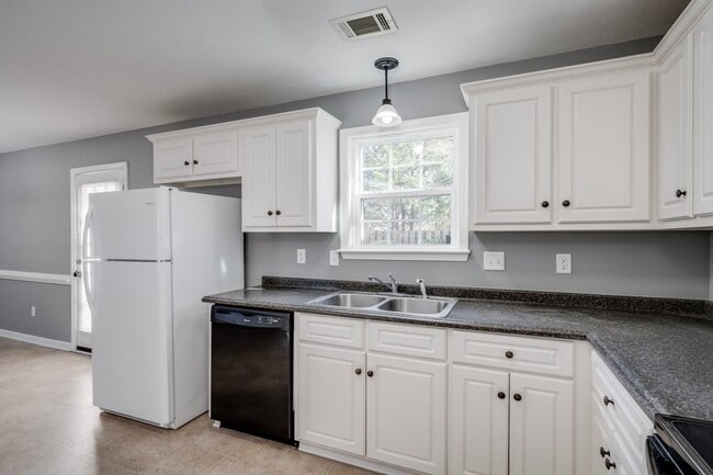Building Photo - 716 Whispering Willow Way