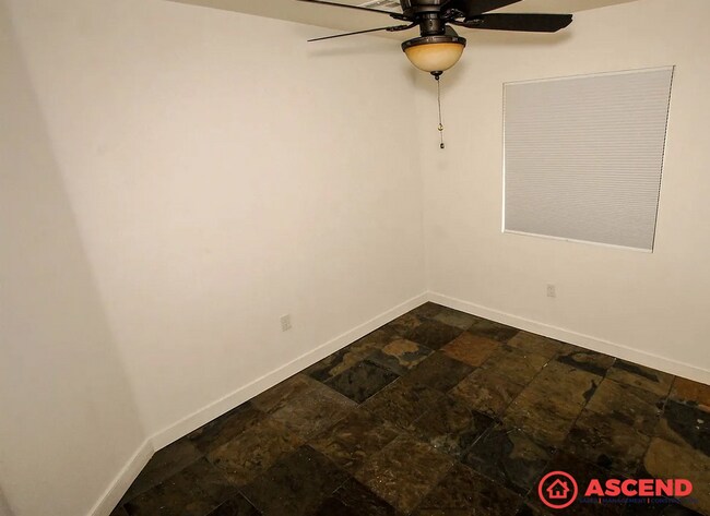 Foto del edificio - 314-316 Harding Ave