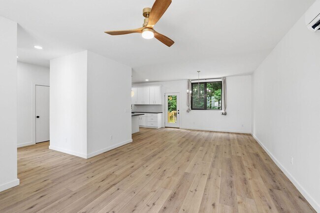 Building Photo - Modern New Construction in Hixson! 3 Beds, 2.5 Baths!