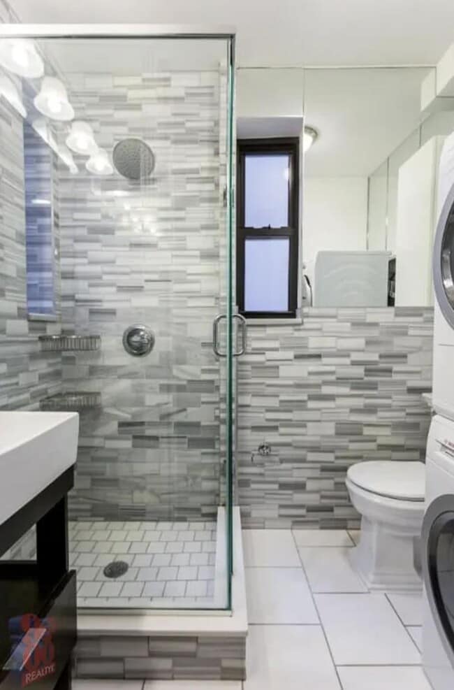 Building Photo - 248 Mott St