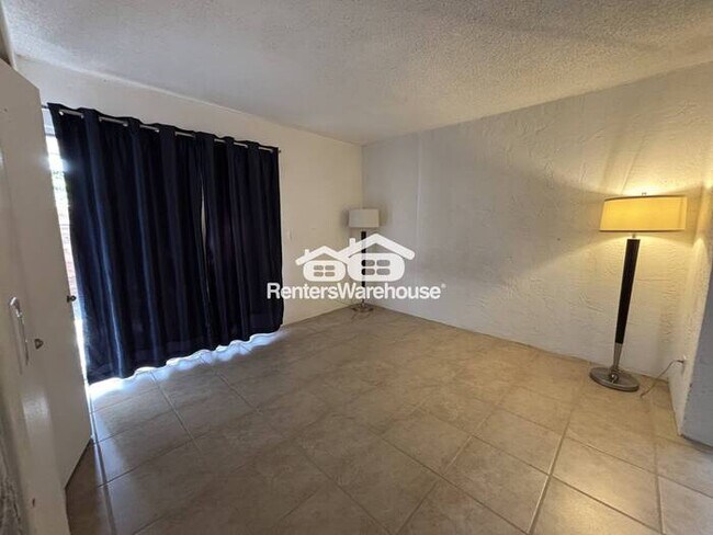 Building Photo - Cozy home in great location! 2B 2Ba