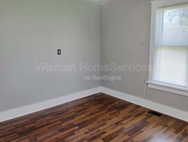 Foto del edificio - 615 N Avery St