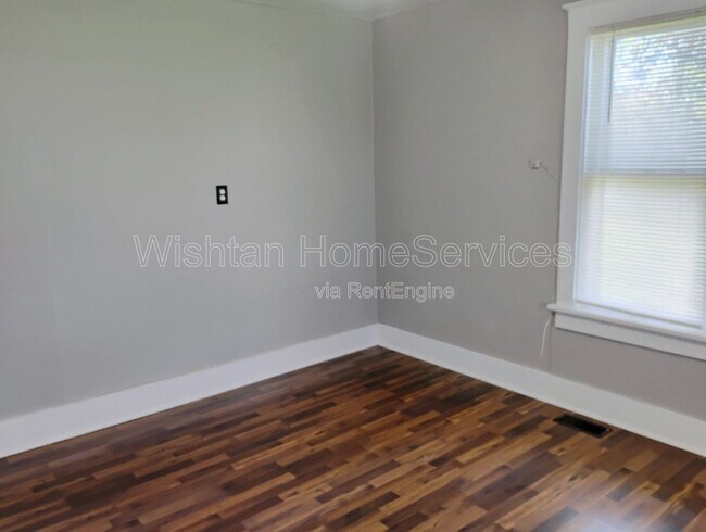 Building Photo - 615 N Avery St