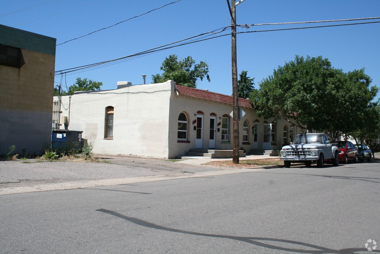 Building Photo - 1900 E 38th Ave