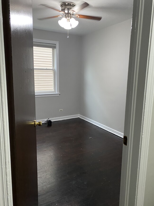 Building Photo - 4856 Mulford St
