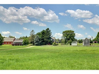 Building Photo - 43 Serpentine Rd