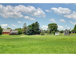 Building Photo - 43 Serpentine Rd