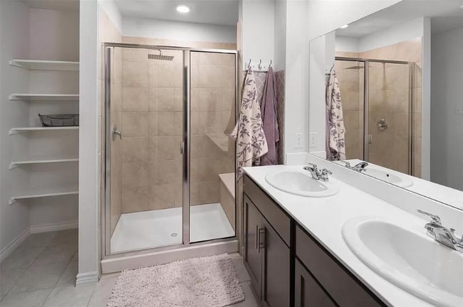 Building Photo - 604 Saddle Club Way