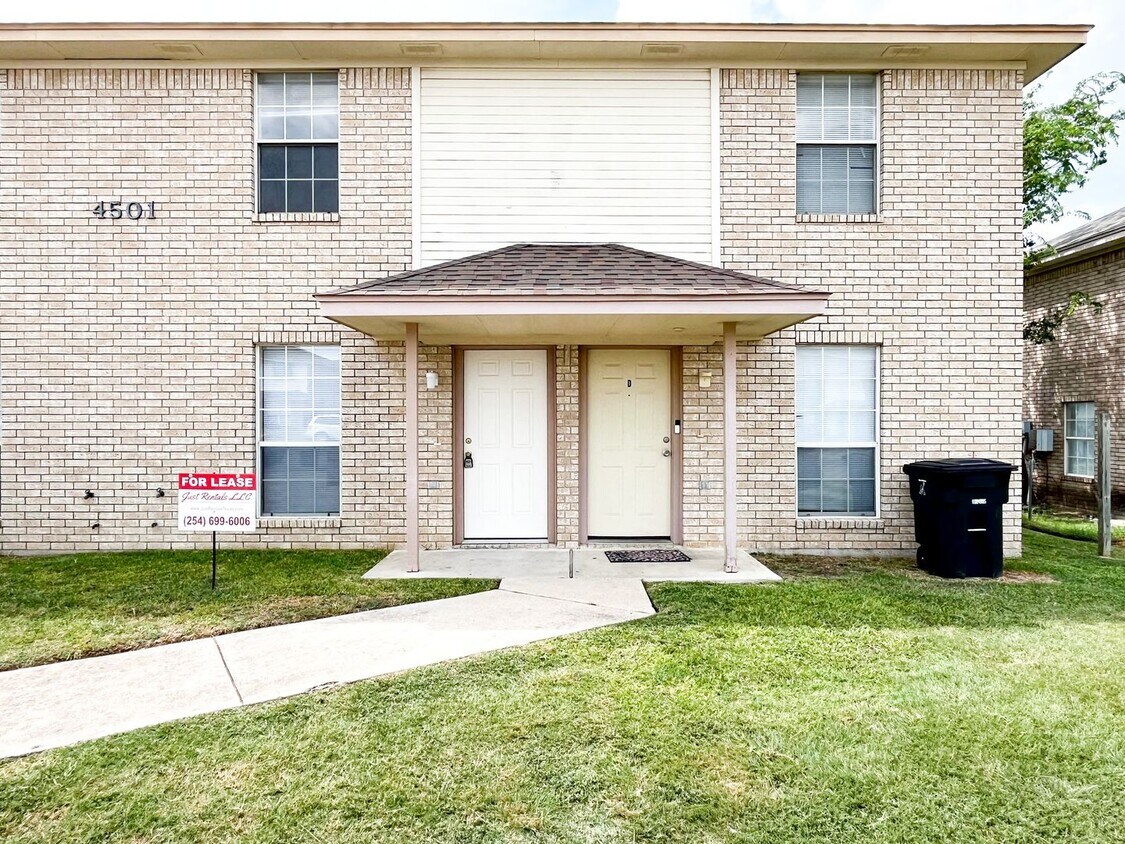 Primary Photo - 4501 Jeff Scott Dr