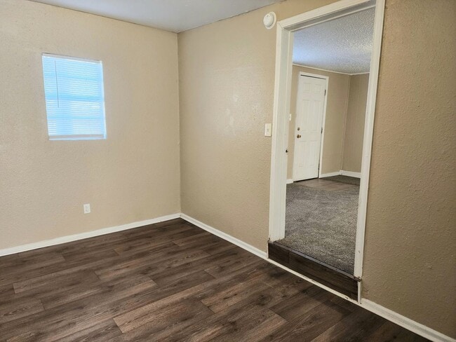 Foto del edificio - All Bills Paid!