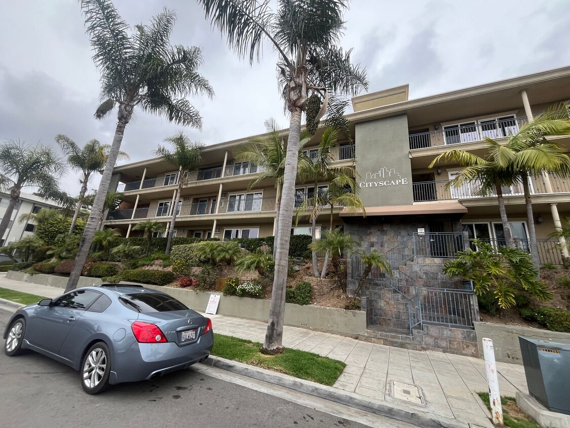 Primary Photo - Top Floor 2 Bed 2 Bath w/ 1-Car Garage and...