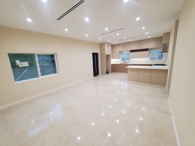 Foto del edificio - 3944 Vista Ct