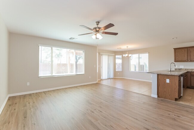 Foto del edificio - 8263 W Melanitta Dr