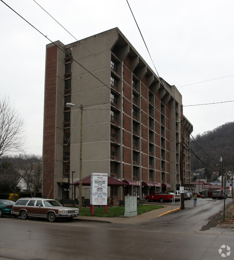 Building Photo - Goodman Manor