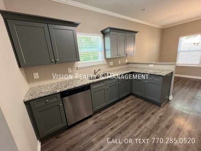 Building Photo - 344 Fieldcrest Dr