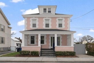 Building Photo - 10 Braman St