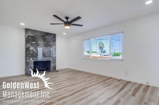 Building Photo - Fully Upgraded 4Bdm 2Ba Attached Apartment...