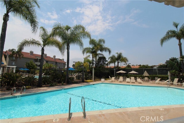 Foto del edificio - 4075 Crystal Dawn Ln