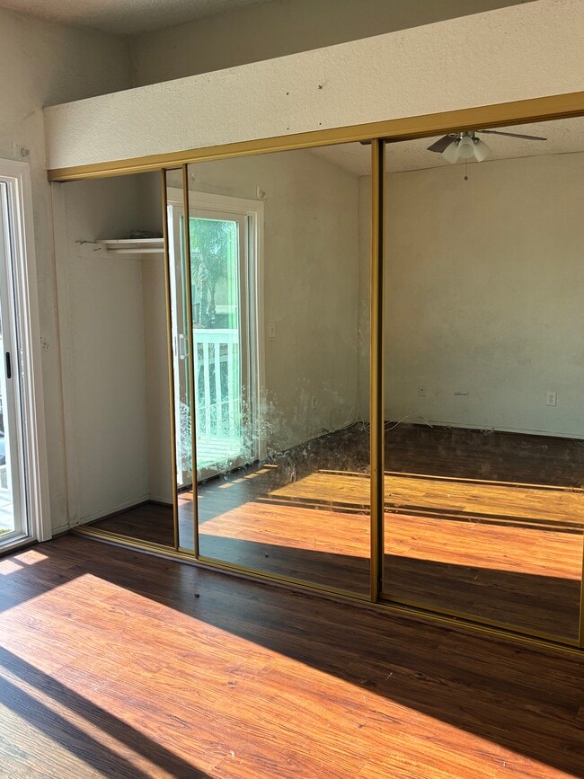 Building Photo - 1834 Springtree Dr