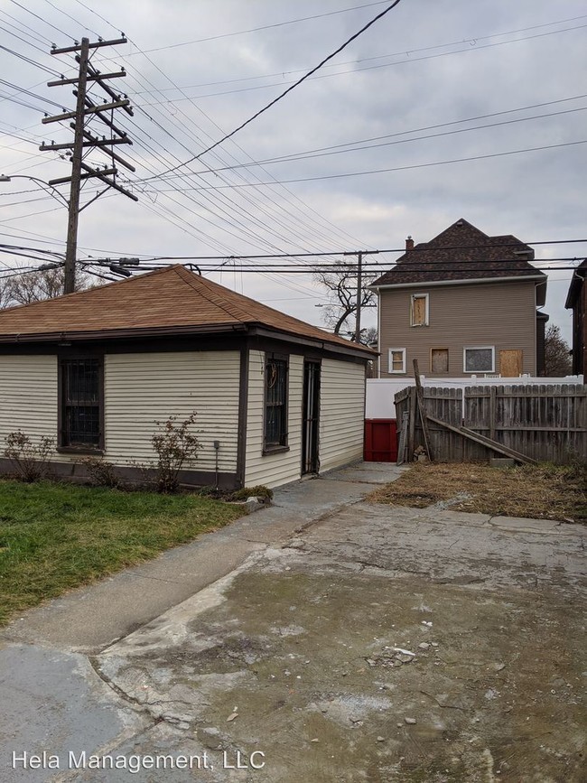 Building Photo - 4 br, 1 bath House - 2576 Sheridan