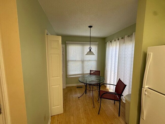 Building Photo - Cute Furnished 2 Bed in Hope Valley Farms