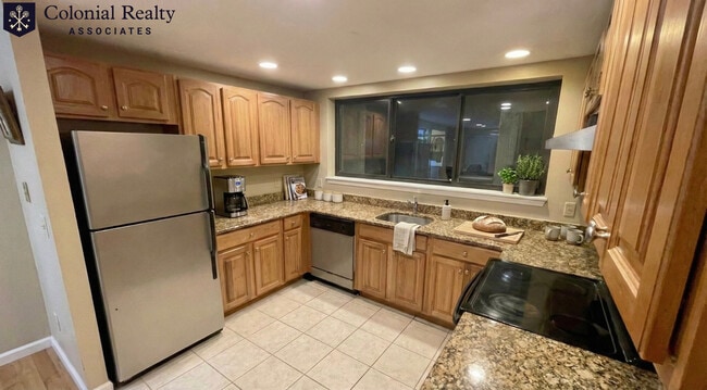 Building Photo - 85 Brainerd Rd