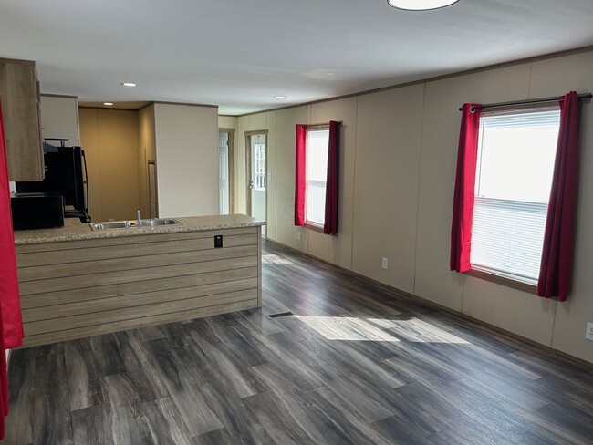 Building Photo - 805 S Morgan St