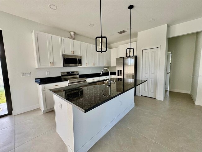 Building Photo - 13435 Bouvardia Ln