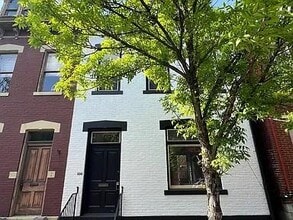 Building Photo - 606 N Taylor Ave