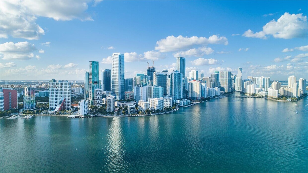 Primary Photo - 951 Brickell Ave