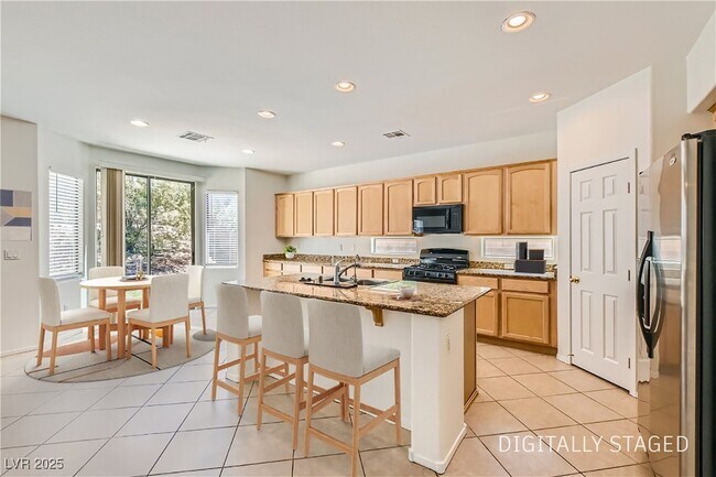 Foto del edificio - 6732 Kyle Stewart Ct