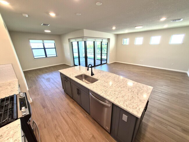 Building Photo - 8295 Vaulting Dr