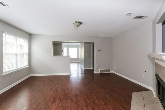 Foto del edificio - 5414 Maiden Grass Dr