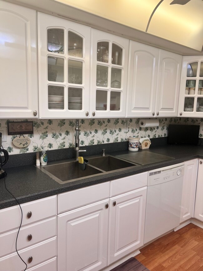 Foto del edificio - 255 Dolphin Point