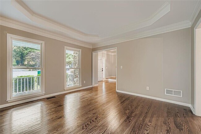 Building Photo - 5155 Courton St