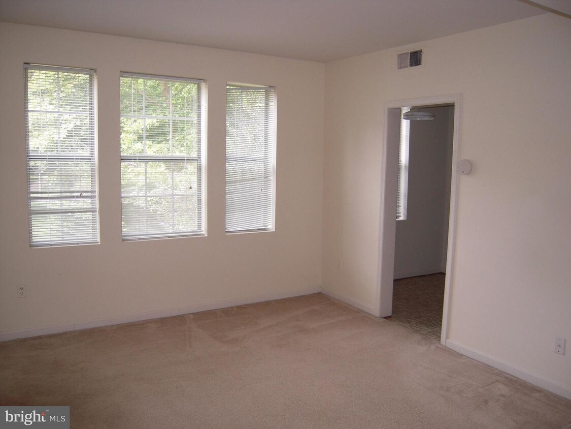 1782 N Troy St Unit 15702, Arlington, VA 22201 Condo for Rent in