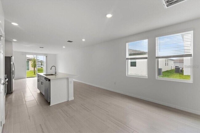 Building Photo - 3552 Broadwing Blvd