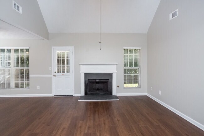 Foto del edificio - 1600 New Orleans Way