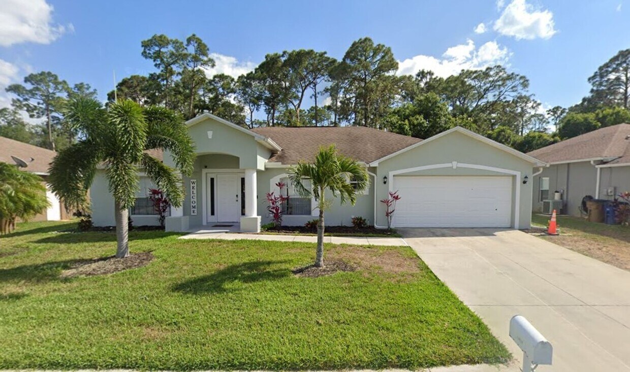 Primary Photo - 4 Bed Plus Den Pool Home